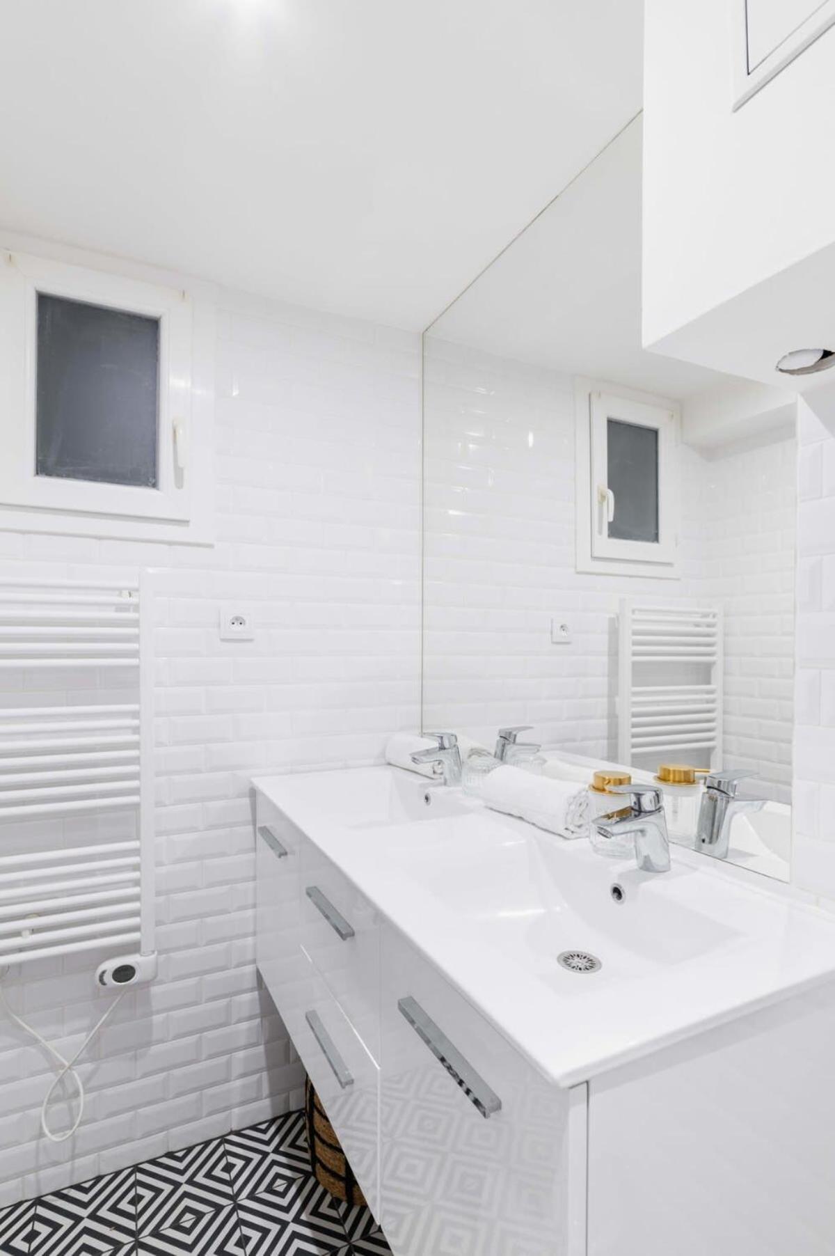 Appartement Jolie 2 Pieces 35M2 Bien Equipee 4P - Paris 20 - Flat-Guest Extérieur photo